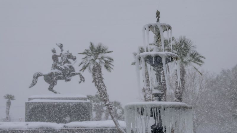 Сняг в Ню Орлиънс и арктически студ в Колорадо - зимата в САЩ бележи рекорди